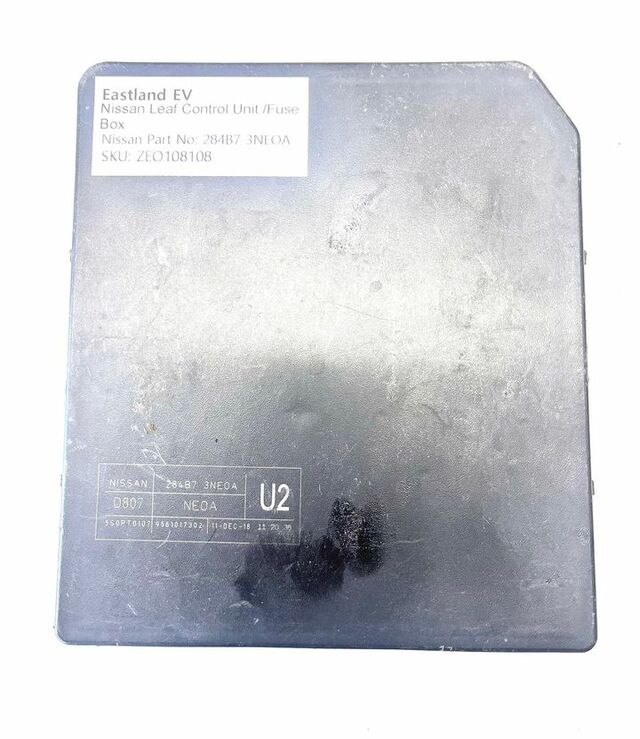 Nissan Leaf Control Unit /Fuse Box 284B7 5SH3A
